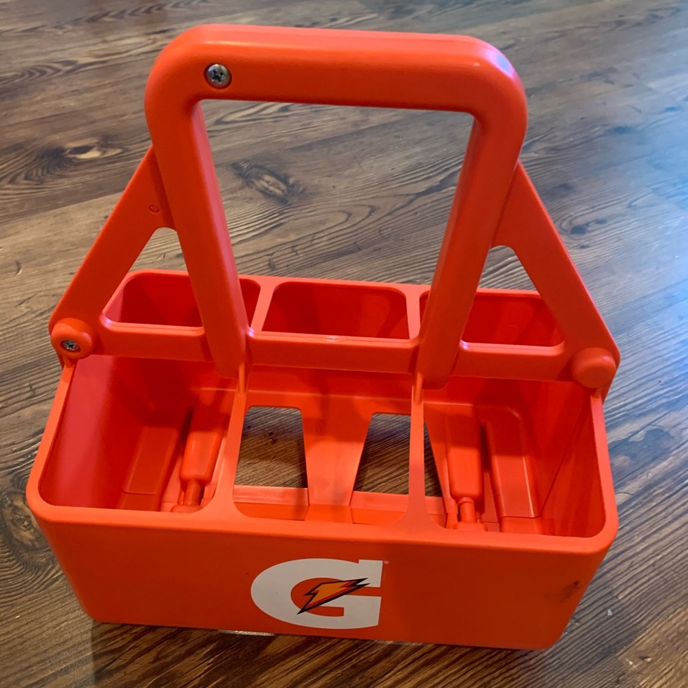 Gatorade 32oz bottle carrier. New!